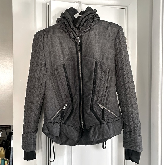 Ciao Milano Ruffle Jacket - Picture 3 of 5